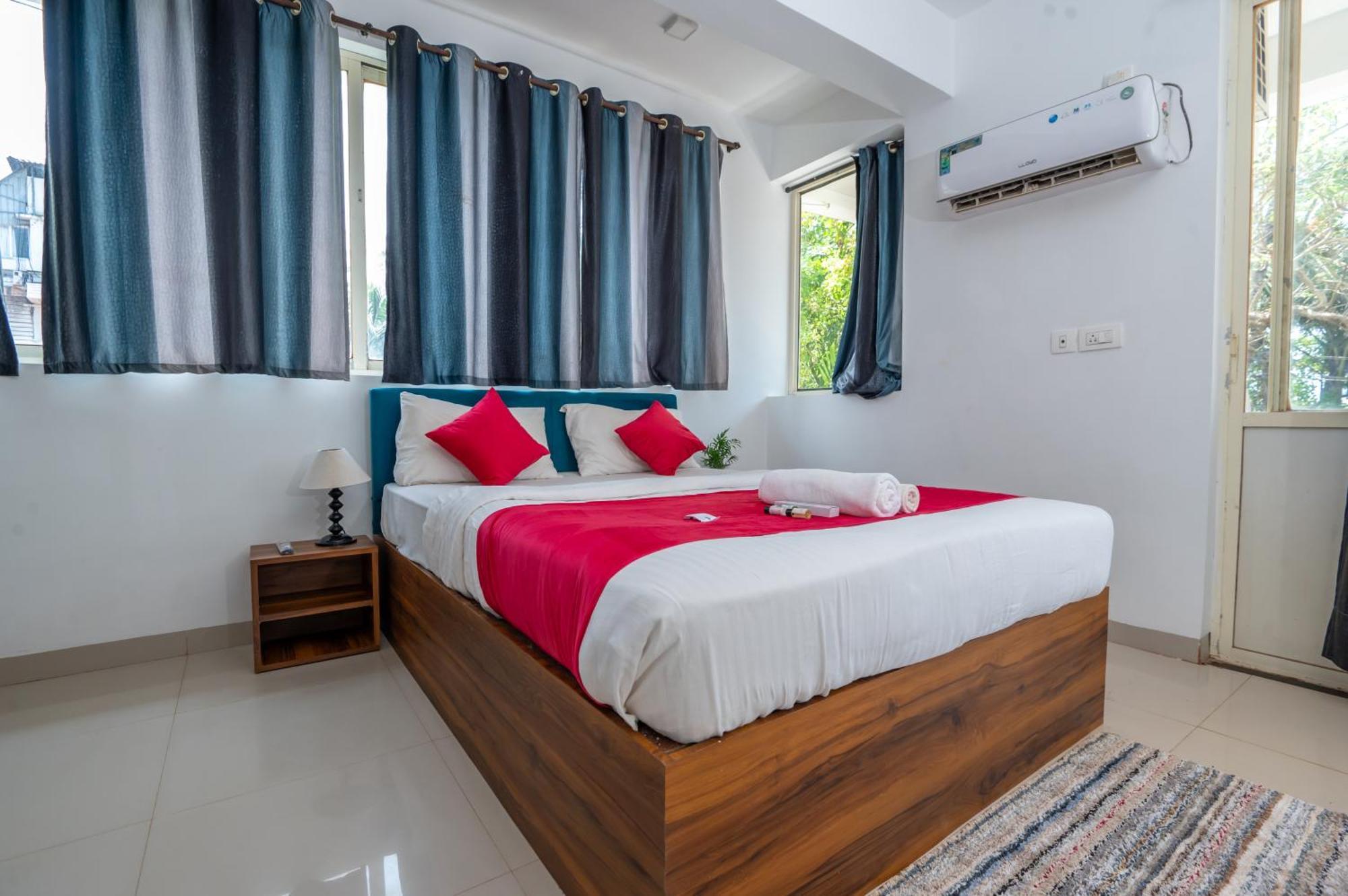 Morjim Sea Waves-Beach Front Hotel Extérieur photo