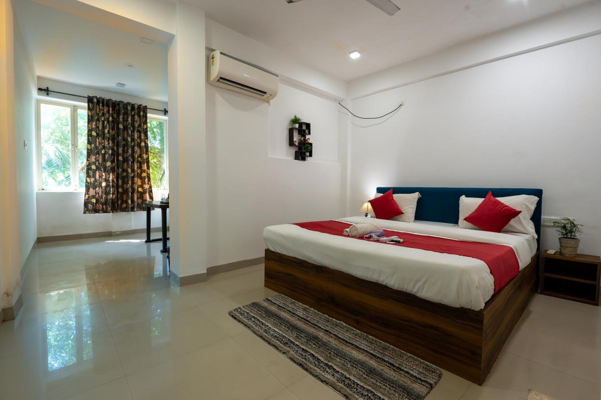Morjim Sea Waves-Beach Front Hotel Extérieur photo